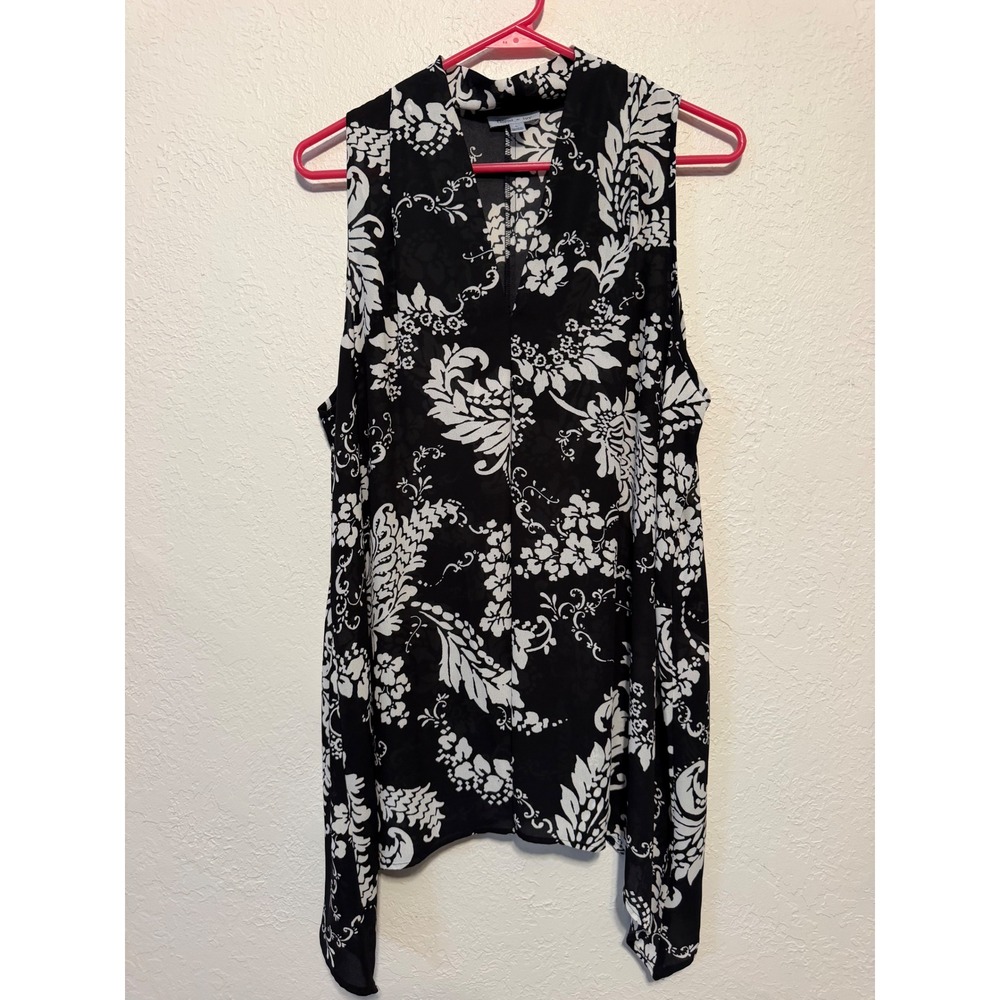 Floral & Ivy Black White Floral Paisley Mock Neck Sharkbite Hem Blouse Large